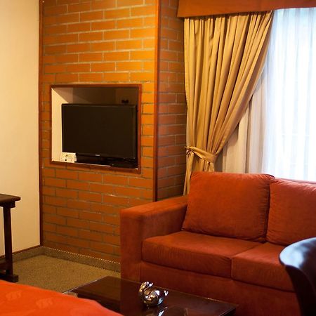Apartaestudios Los Andes Bogotá Eksteriør billede