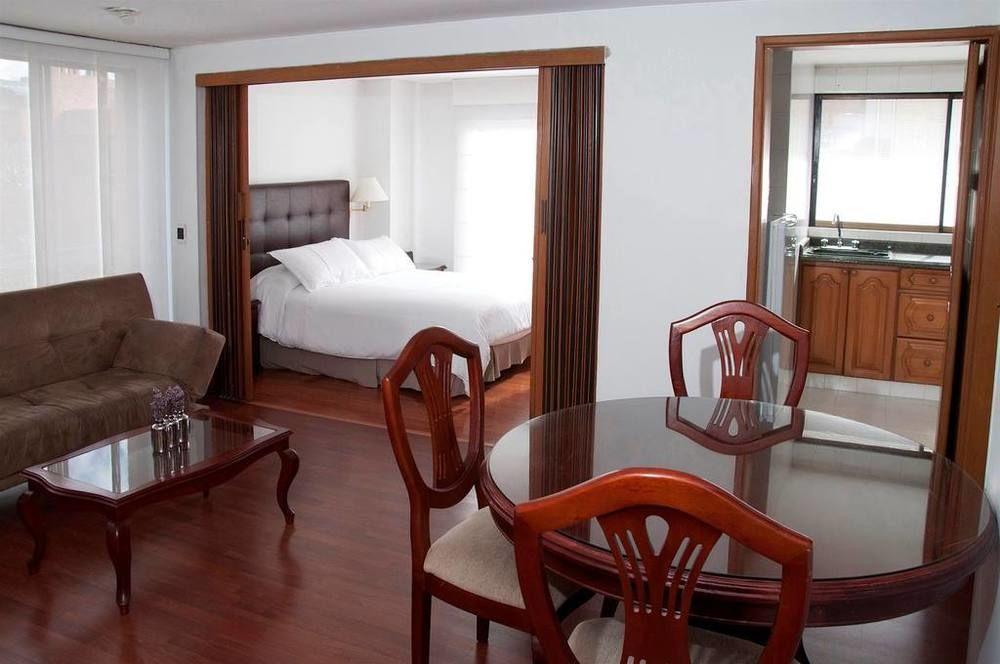 Apartaestudios Los Andes Bogotá Eksteriør billede