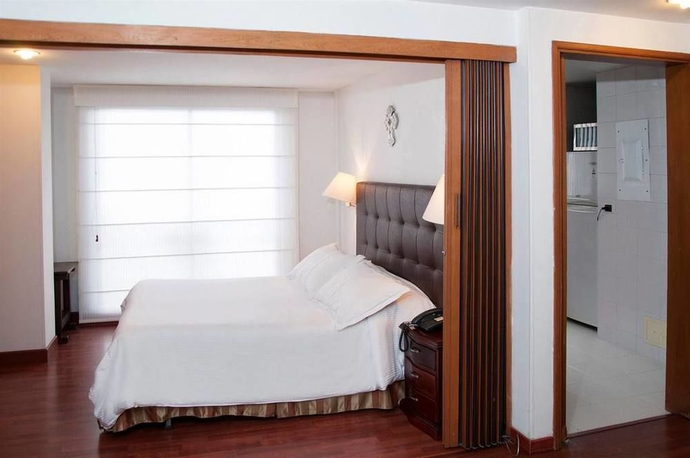 Apartaestudios Los Andes Bogotá Eksteriør billede