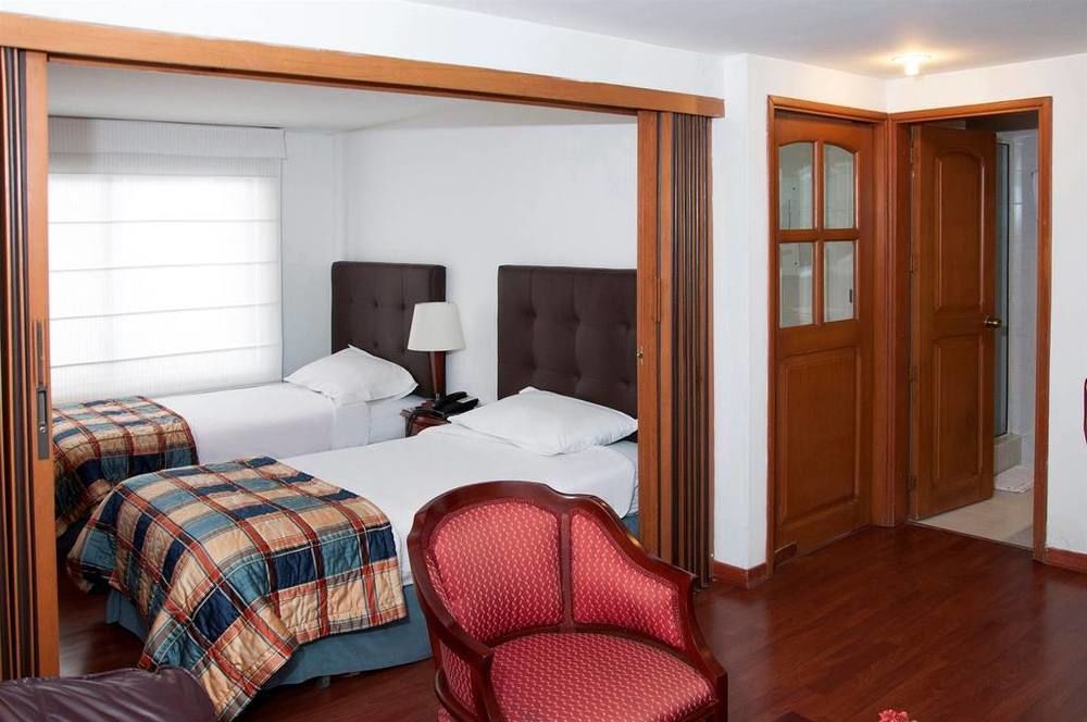 Apartaestudios Los Andes Bogotá Eksteriør billede