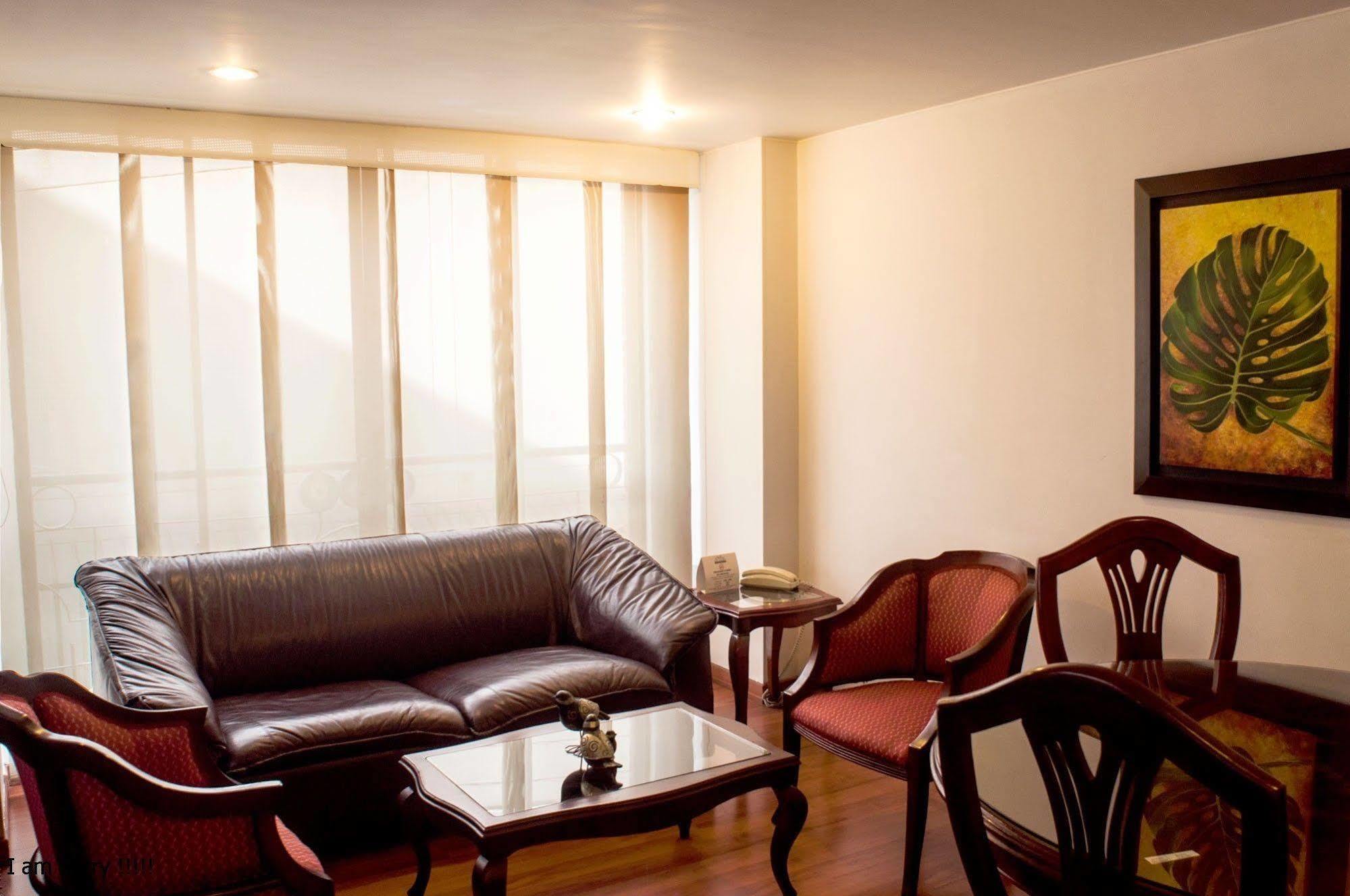 Apartaestudios Los Andes Bogotá Eksteriør billede